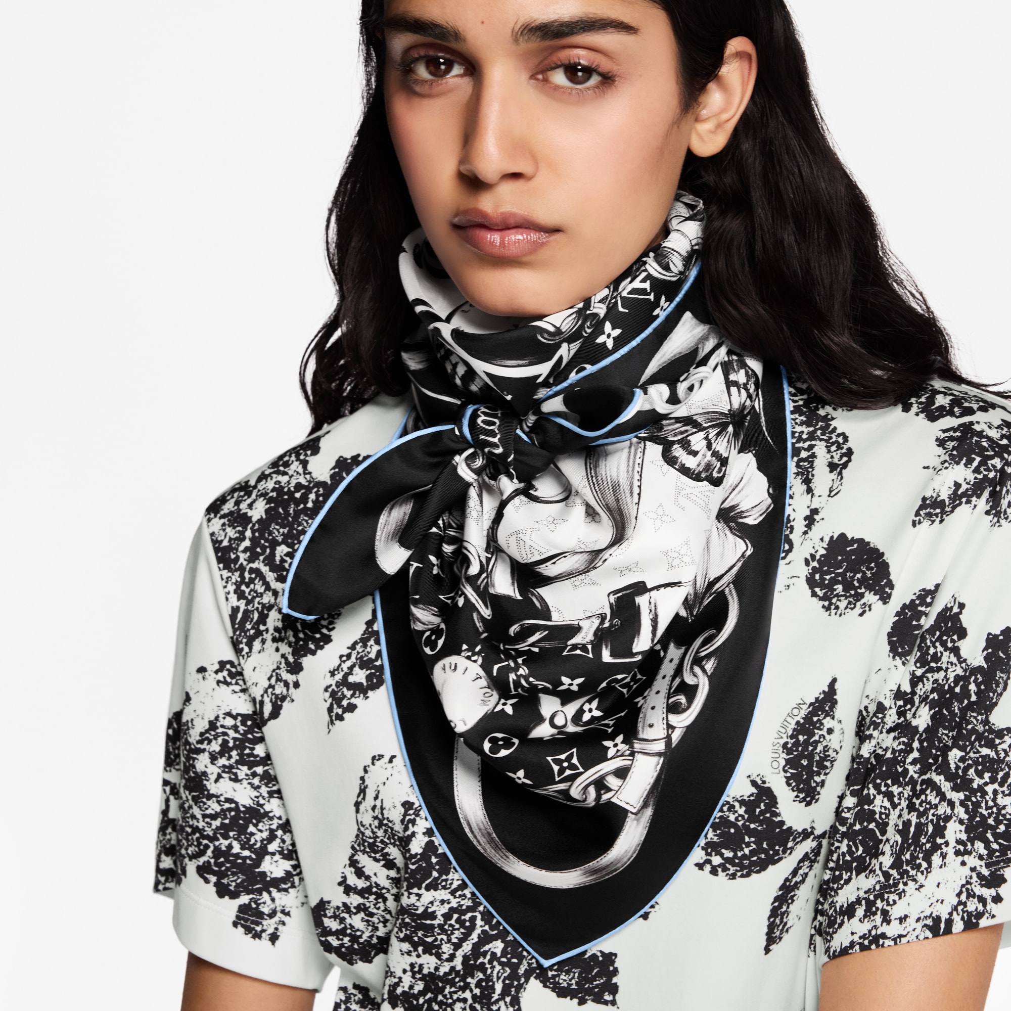 カレ90・ブルーミング モノグラム S00｜ルイ・ヴィトン 公式